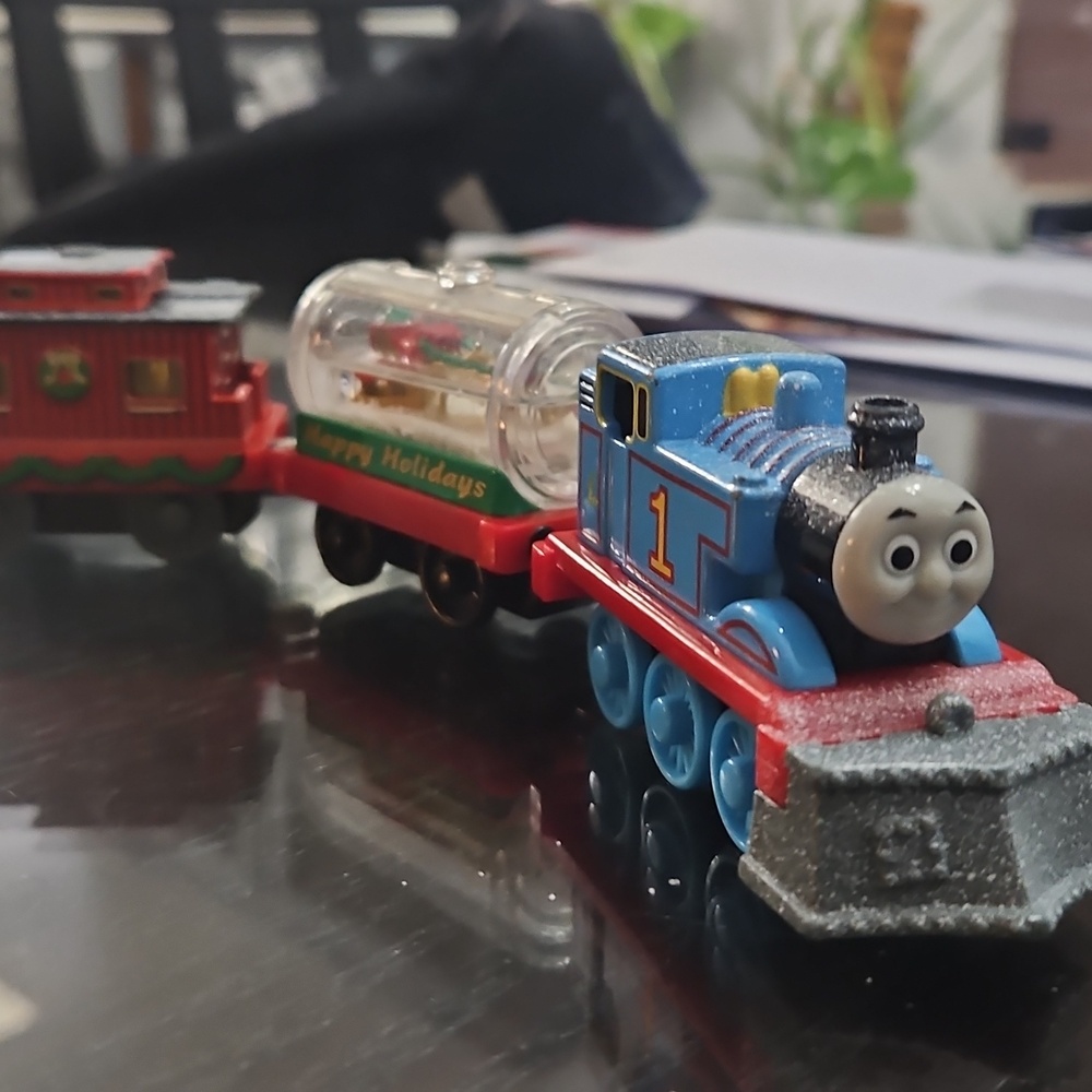 Christmas Thomas the Train, Happy Holidays, Caboose Diecast Metal Rare 2002 2003